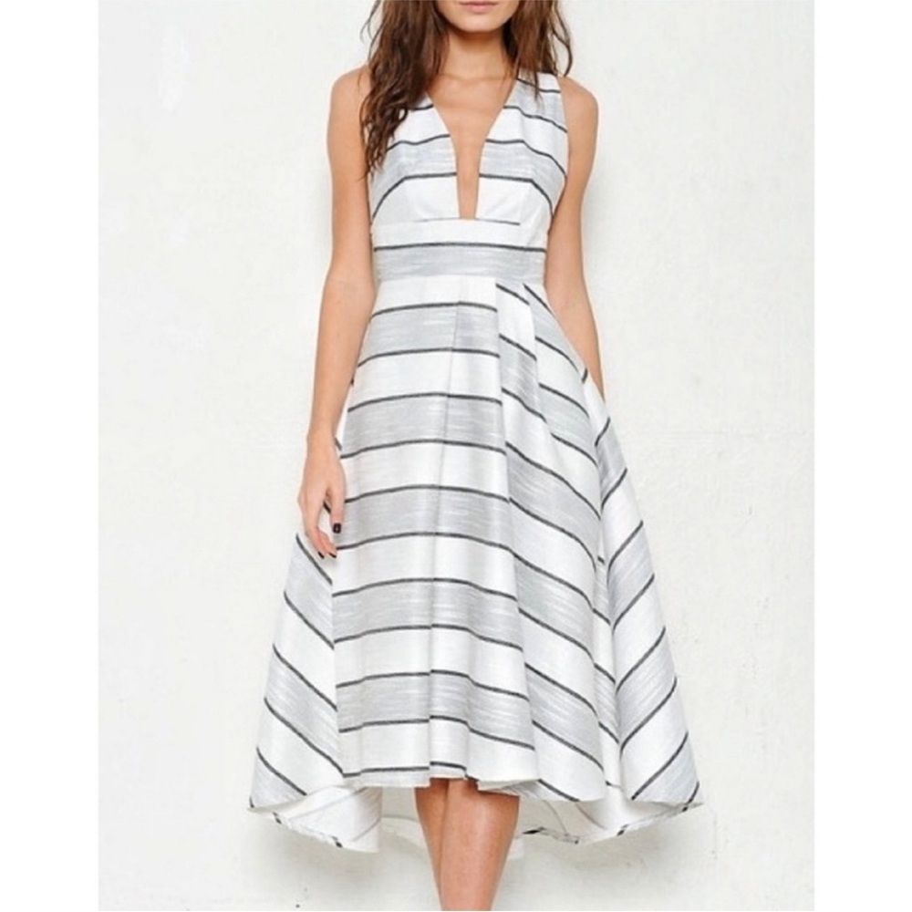 L’Atiste by Amy Stripe Fit & Flare Backless Dress Size S